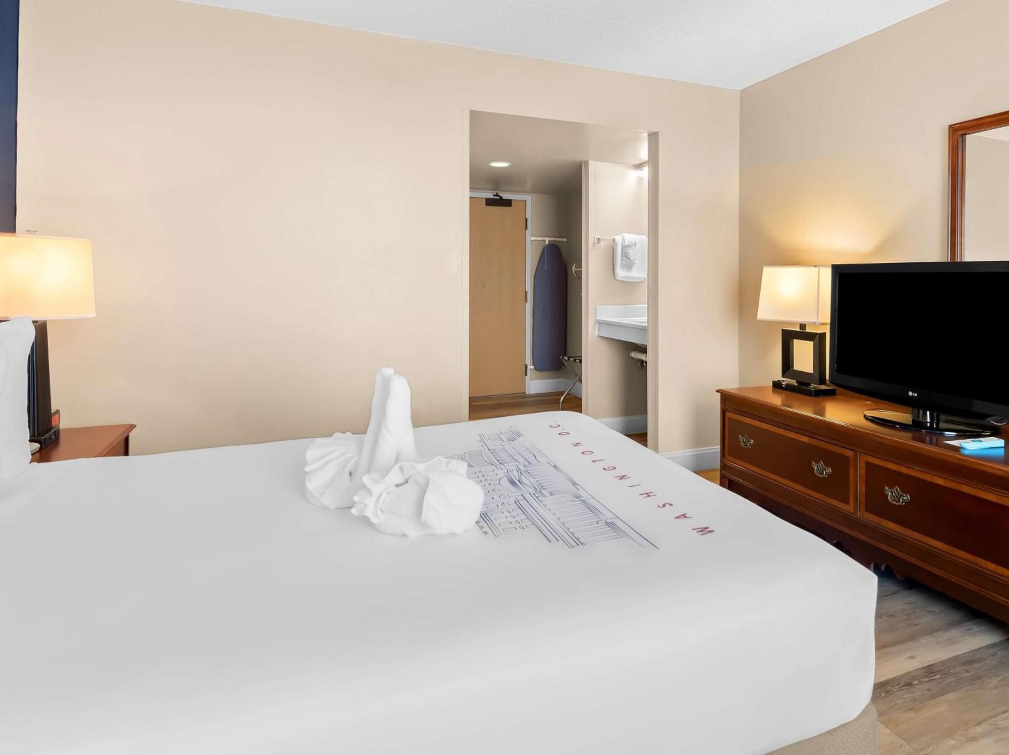 Western Potomac Mills 3*