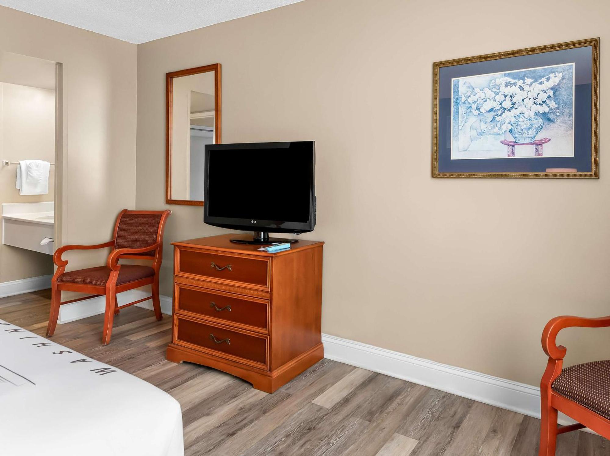 Western Potomac Mills Hotel 3*