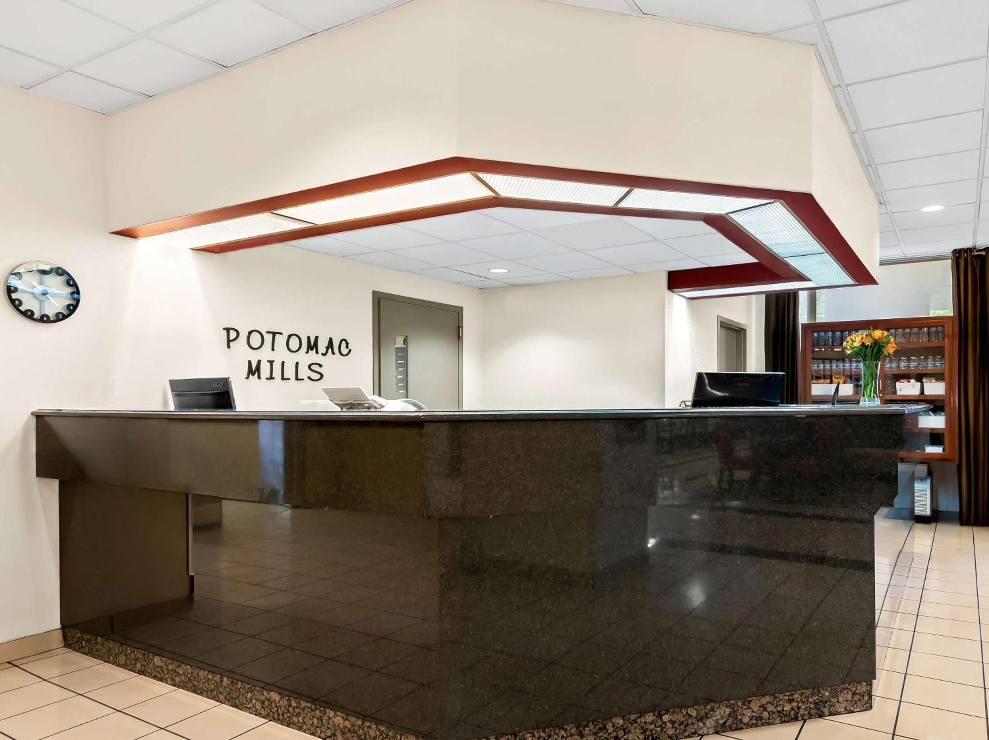 Western Potomac Mills Hotel 3*