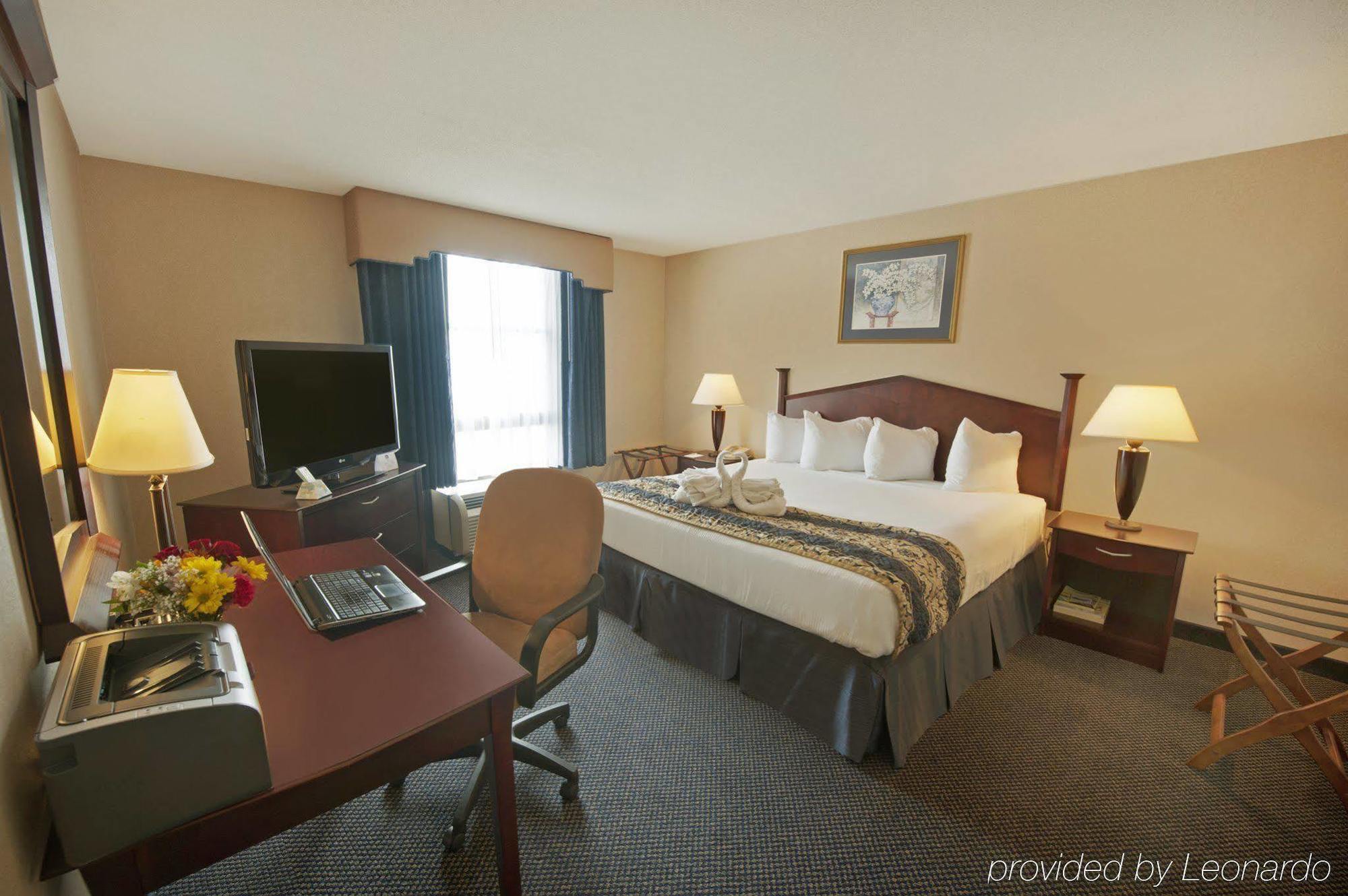 Western Potomac Mills 3*